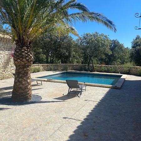Maison En Pierre بيت للعطل *